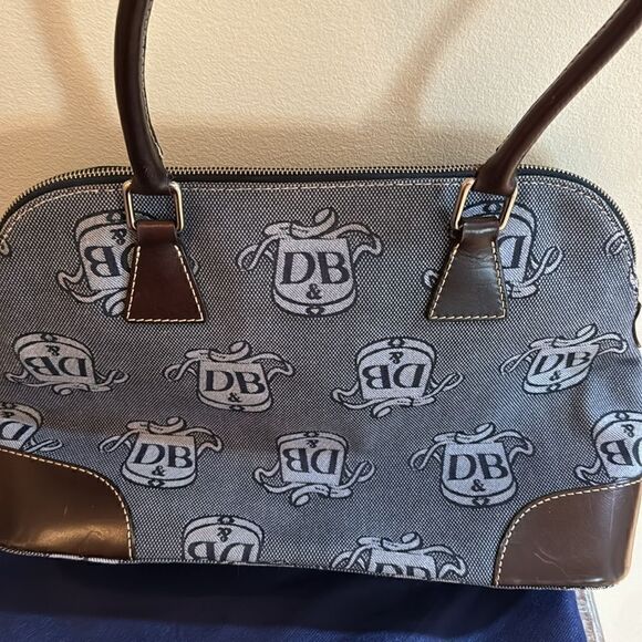 Dooney & Bourke Signature D & B Blue/Brown Canvas Zip Around Handbag w/Dust Bag - Picture 4 of 8